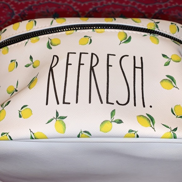 NWT Rae Dunn Refresh Lemons 🍋 Black/Ivory Cosmetic Bag. - Picture 4 of 9